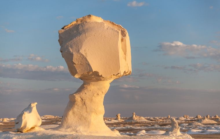 bahariya-white-desert.jpg