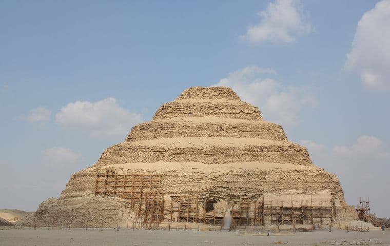 saqqara-step-pyramid.jpg